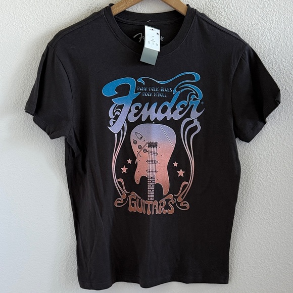 NWT Fender Guitars Gray Graphic Tee Pink Blue Design Small - Picture 1 of 4